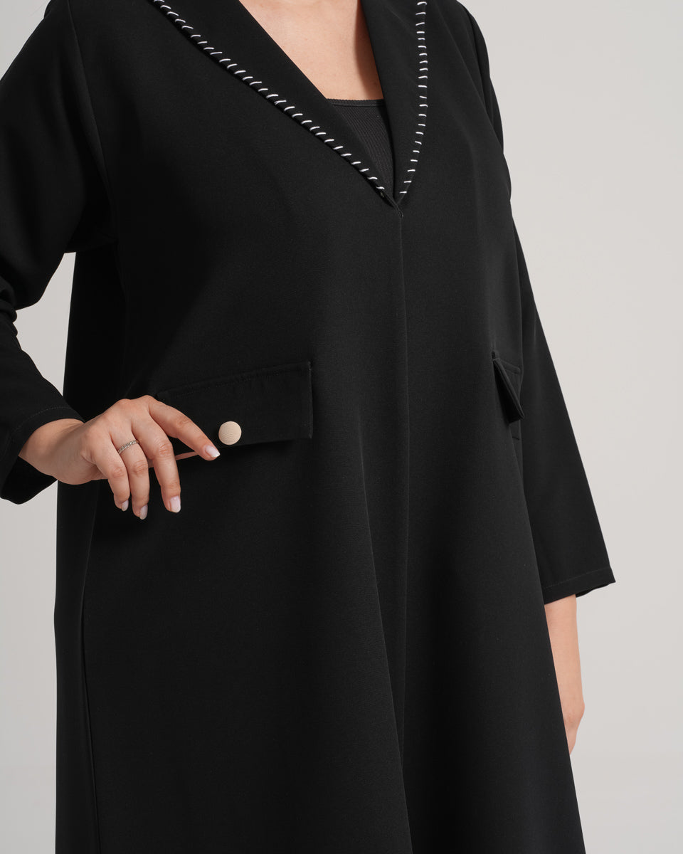 NY-06 - BLACK ABAYA WITH POCKETS AND BEIJ LINING AND BUTTONS (BARBIE)