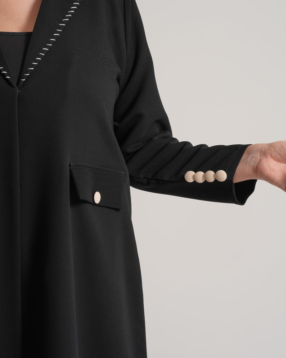 NY-06 - BLACK ABAYA WITH POCKETS AND BEIJ LINING AND BUTTONS (BARBIE)
