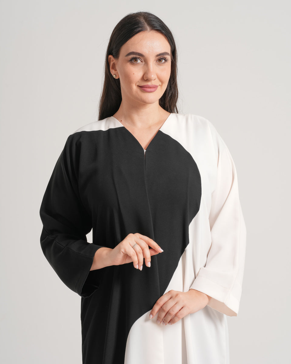 NY-03 - BLACK AND WHITE ABAYA WITH ‘S’ SEPARATION (CUBRA)